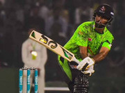 پی ایس ایل فخر زمان زیادہ چھکے لگا کر کس کھلاڑی کے برابر آگئے