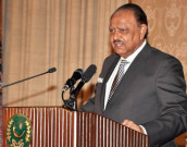 دہشتگردی بجلی بحران کا خاتمہ اولین ترجیح ہے صدر ممنون   