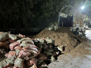 گوبر کے ٹرک میں مضر صحت چھالیہ کراچی اسمگل کرنے کی کوشش ناکام