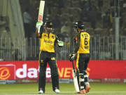 بابراعظم کے بیٹ کی ضرب سے کئی ریکارڈز چکنا چور