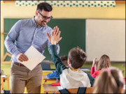 ایک اچھا ٹیچر ’’عظیم استاد‘‘ کیسے بنتا ہے