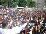 عوام تبدیلی چاہتے ہیں لٹیروں کو ملک سے نکال کر نیا پاکستان بنائیں گے عمران خان