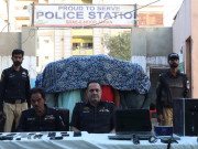 کراچی موبائل چھیننے اور imei نمبر تبدیل کرنے کے ماہر 4 ملزمان گرفتار