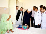 آصف زرداری کا دورہ مٹھی تھر میں کیڈٹ کالج اور یونیورسٹی بنانے کا اعلان 