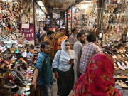 بڑھتی مہنگائی کے باعث عید خریداری میں 50 فیصد کمی