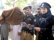 کراچی کینٹ ہوٹل سے 3 ملزمان گرفتار ایک کروڑ 25 لاکھ روپے کے جعلی نوٹ برآمد