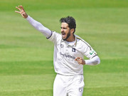 حسن علی کی فرسٹ کلاس کرکٹ میں 300 وکٹیں مکمل