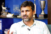 پاکستان کرکٹ چند افراد کے گرد گھومنے لگی