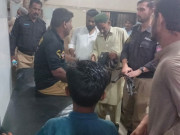 کراچی میں ڈاکو پولیس اہلکار سے سرکاری اسلحہ چھین کر فرار