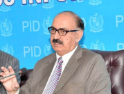 جنرل باجوہ موجودہ آرمی چیف کی تقرری کے حامی نہیں تھے سینیٹر عرفان صدیقی