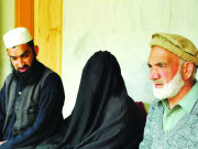 ایک بیٹی برآمد کروانی ہے   