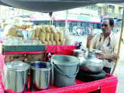 کراچی میں گرمیوں کا آغاز ہوتے ہی ستو کی فروخت عروج پر پہنچ گئی