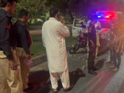 کراچی میں ڈاکوؤں سے مقابلے کے دوران ایک پولیس اہلکار شہید دوسرا شدید زخمی