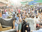 تعطیلات ختم اسکول کھل گئے کتابیں کاپیاں بیگز یونیفارم مزید مہنگے