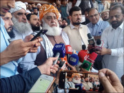 دہشت گردی کی وجہ سے پیچھے نہیں ہٹیں گے فضل الرحمان