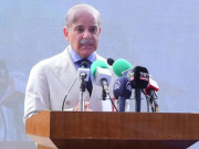 شدید مالی چیلنجز کا سامنا ہے جس کا بوجھ عوام پر پڑا وزیراعظم