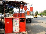 کراچی میں غیر قانونی ڈبہ پٹرول پمپوں کے خلاف کریک ڈاؤن شروع 