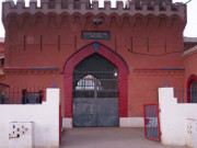 چیئرمین پی ٹی آئی کی ضمانت منظور ہونے پر بھی رہائی ممکن نہیں