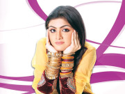 رنگ کھنکتے ہیں ہاتھوں میں   