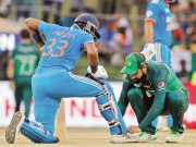 شاداب خان نے اسپورٹسمین اسپرٹ کی مثال قائم کردی