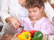 گھر داری اور ’سلیقہ شعاری‘ معیوب نہیں