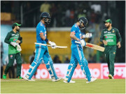 بھارت کیخلاف تاریخی شکست بابر الیون کی باڈی لینگونج پر سوالات اُٹھ گئے