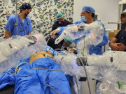 جناح اسپتال کراچی میں روبوٹک سرجری کا آغاز 34 سالہ مریض کا پتہ نکالا گیا