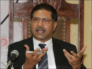 بلاول بھٹو کی ٹویٹ میں جو جو لکھا ہے وہ آئین کو ختم کرنے کے مترادف ہے، سینیٹر علی ظفر