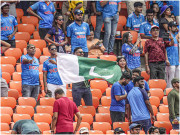 جناب جناب کرنے والے پاکستانی