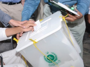 الیکشن کمیشن کا عام انتخابات میں ایک سے زائد ووٹ ڈالنے والوں کے خلاف کارروائی کا فیصلہ
