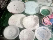 کورئیرآفس پرچھاپہ ڈیکوریشن پیسزکی آڑ میں اسمگل کی جانے والی 13کلوگرام آئس برآمد