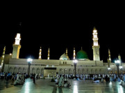 سبق ملا ہے یہ معراجِ مصطفی ؐ سے مجھے