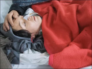 چلاس میں بس پر فائرنگ بچوں اور شوہر کو بچانے والی خاتون علاج کیلئے کراچی منتقل