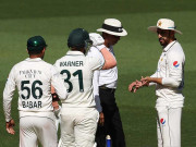 سلمان علی آغا بریسلٹ کی وجہ سے مشکل میں پڑگئے کلائیوں کا معائنہ