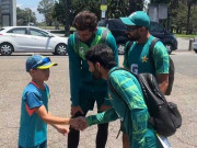 پاکستانی کرکٹرز کی سڈنی میں آنجہانی اینڈریو سائمنڈز کے بیٹے سے ملاقات