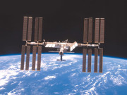 امریکی خلابازوں کو ارضی مدار میں نہ لے جانے کا روسی اعلان