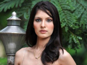 پاکستانی نژاد امریکی اداکارہ سعیدہ امتیاز ہالی ووڈ فلم میں کام کریں گی