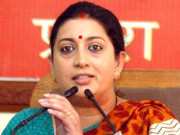 سمرتی ایرانی بھی تعصب پر اُتر آئیں ہندو نصاب تعلیم کیلیے سرگرم