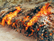 yanar dag آذربائیجان کی ’جلتی پہاڑی‘