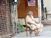 بڑھتی بد امنی سے گلیوں کی چوکیداری کا نظام ختم ہونے لگا