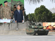 آرمی چیف کا ہیوی انڈسٹریز ٹیکسلا کا دورہ نئے ٹینک ’حیدر‘ کی نقاب کشائی