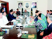 دہری شہریت پر الیکشن لڑنے کی اجازت کا بل پیش سینیٹ میں ن لیگ اے این پی کا احتجاج اعتزاز اور ربانی کے تحفظا?