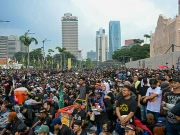 ملائیشیا میں ہزاروں افراد کا مظاہرہ، وزیراعظم انور ابراہیم کے استعفے کا مطالبہ