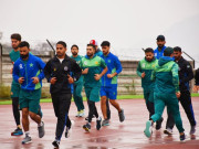 غیرروایتی مشقوں کے حامل فٹنس کیمپ کا اختتام