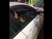 اسلام آباد موٹروے پر پولیس اہلکار پر گاڑی چڑھا کر فرار ہونے والی خاتون کی ویڈیو سامنے آگئی