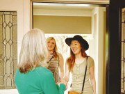 ’’آپ کو ہمارے ہاں ضرور آنا ہے۔۔۔‘‘