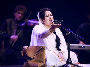 سویرا علی نے میڈم نورجہاں کے گیتوں پر پرفارمنس کے دوران سماں باندھ دیا