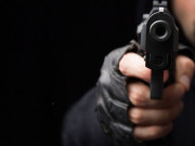 گجرانوالا؛ ڈکیتی کی انوکھی واردات، مسلح ڈاکو بیکری سے صرف ٹافیوں کے دو ڈبے لوٹ کر فرار