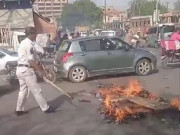 کراچی میں بجلی کی بدترین لوڈ شیڈنگ سے شہری بلبلا اٹھے مختلف علاقوں میں احتجاج