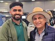 ڈیلاس میں بابر اعظم کی سنیل گواسکر سے ملاقات مختصر گفتگو